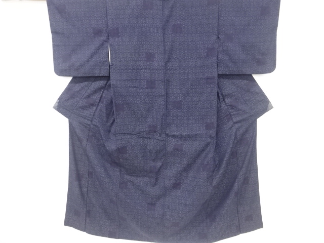 亀甲に花模様織り出し手織り紬着物